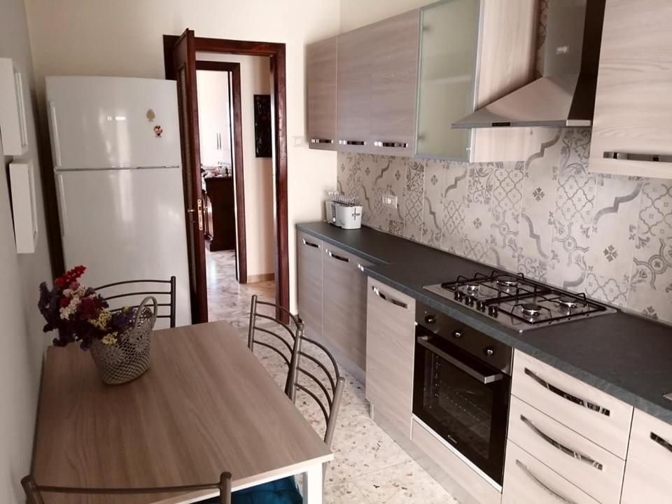 The Door Of Sicily Apartment เมสซีนา ภายนอก รูปภาพ