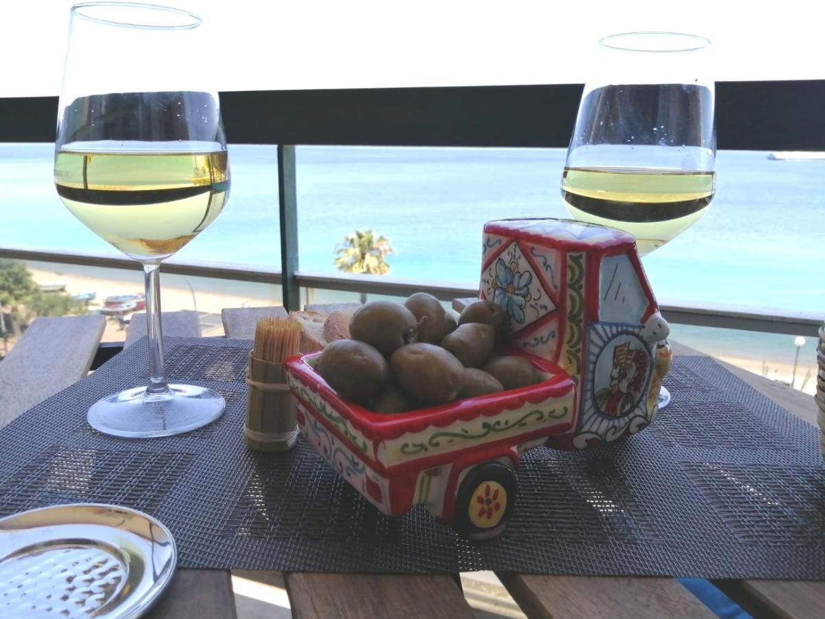 The Door Of Sicily Apartment เมสซีนา ภายนอก รูปภาพ